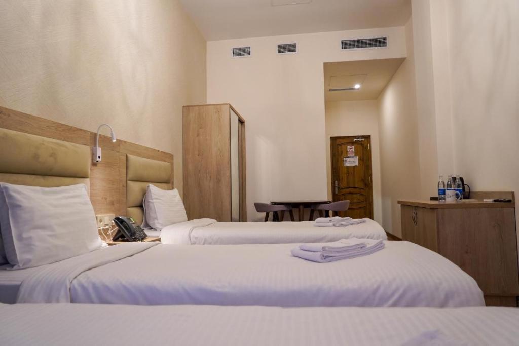 Kuma Hotel Gyumri Guiumri Exterior foto