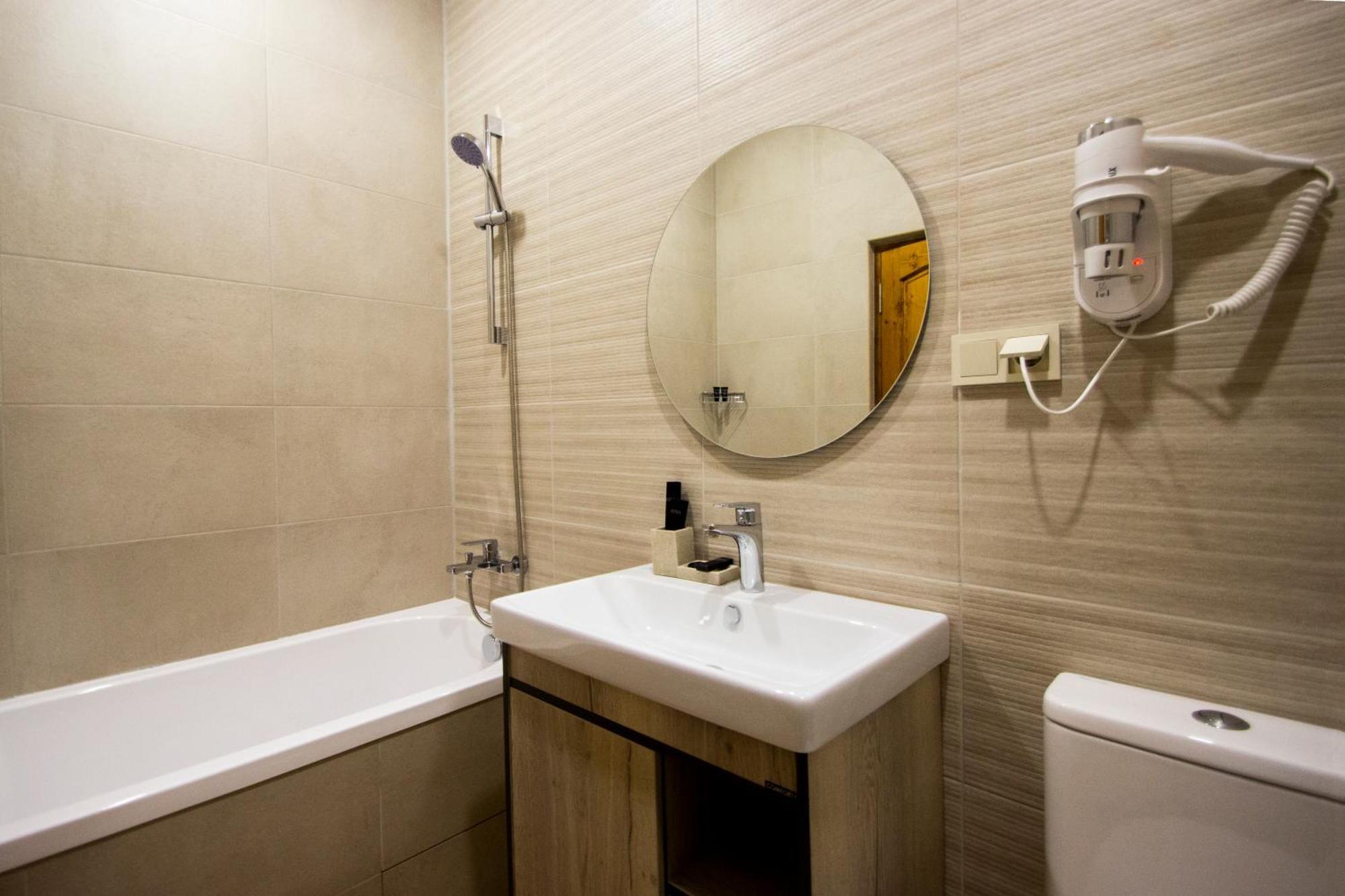 Kuma Hotel Gyumri Guiumri Exterior foto